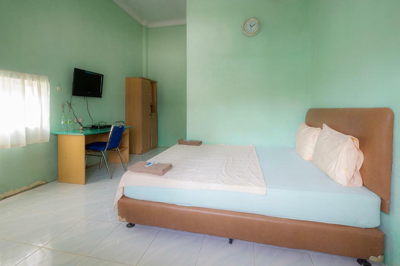 גונוגסיטולי Mega Nasional Seaview Hotel מראה חיצוני תמונה